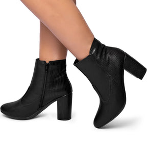 Bota Cano Curto Croco Preto