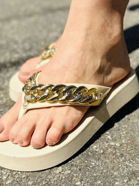 Chinelo Vidacy  Corrente 2025