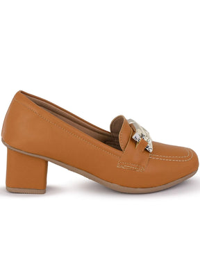 Mocassim Salto Baixo Quadrado Atemporal 